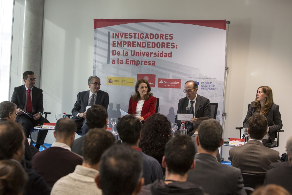 El Ministerio de Educación reclama la devolución de 250 becas