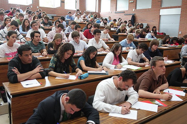 Ya están aquí las becas generales del MECD