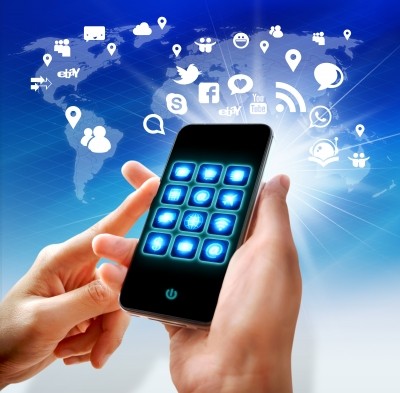Las redes sociales se salvan gracias al uso del «smartphone»